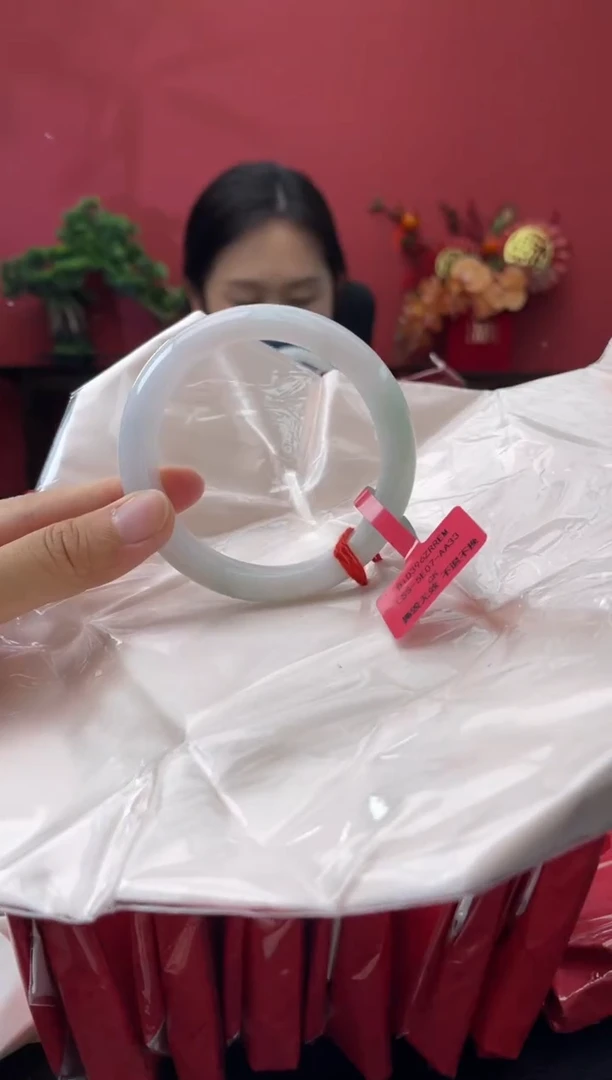 未镶嵌手镯翡翠16