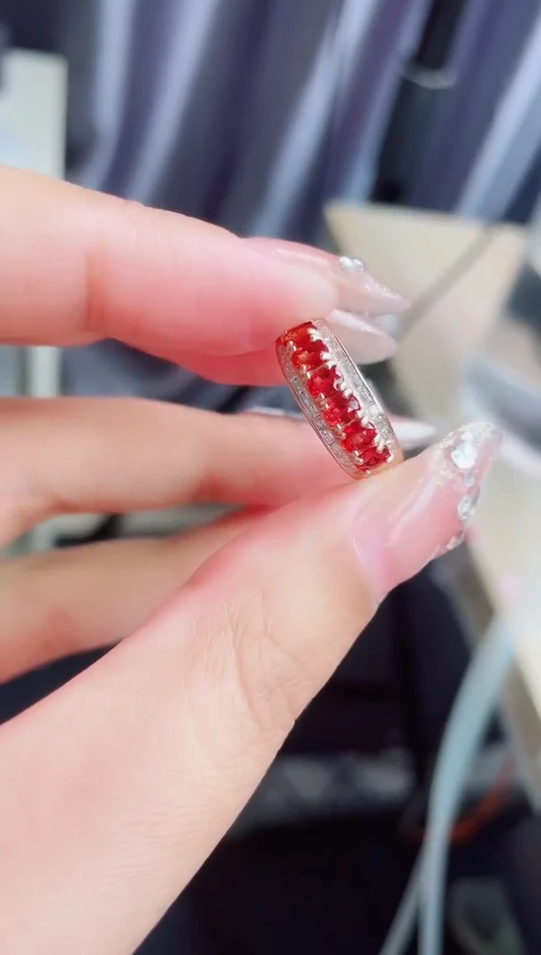 【闪购商品】彩色蓝宝石戒指银S925镶嵌戒指