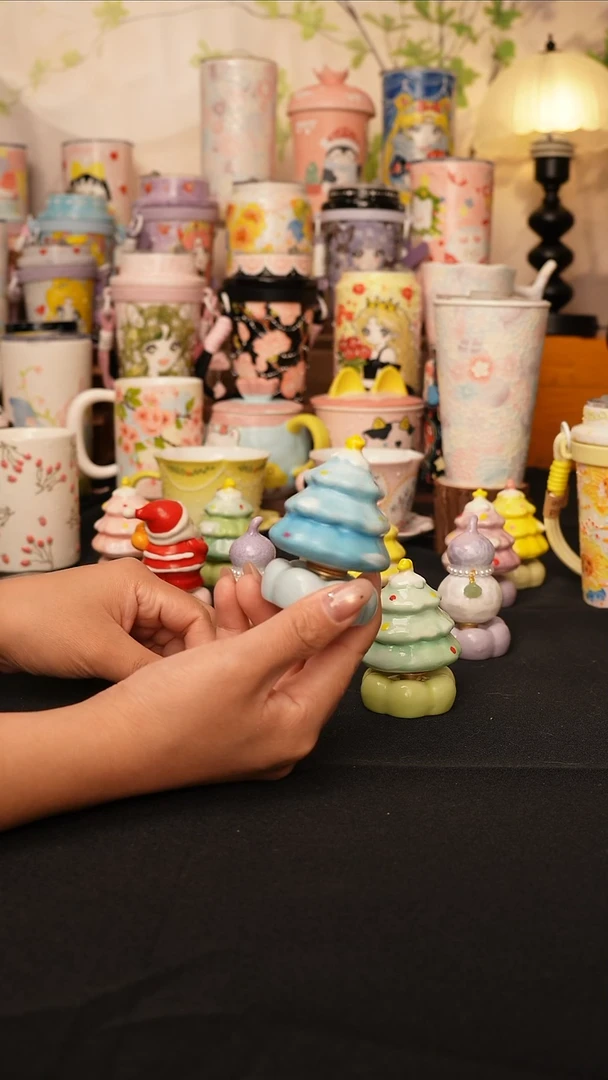 陶景德镇手绘的杯子