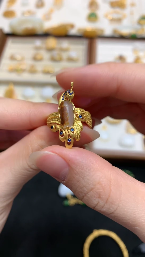 【闪购商品】和田玉戒指18K金镶嵌W642|7800