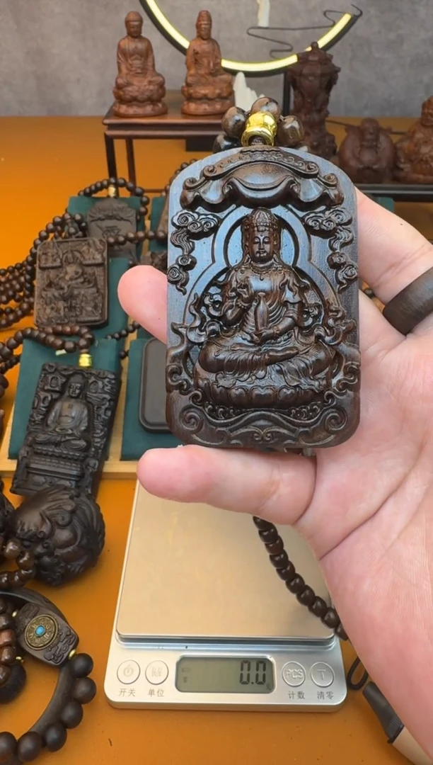 贡木其他《巴布亚贡木》新品5/7南海观音吊坠