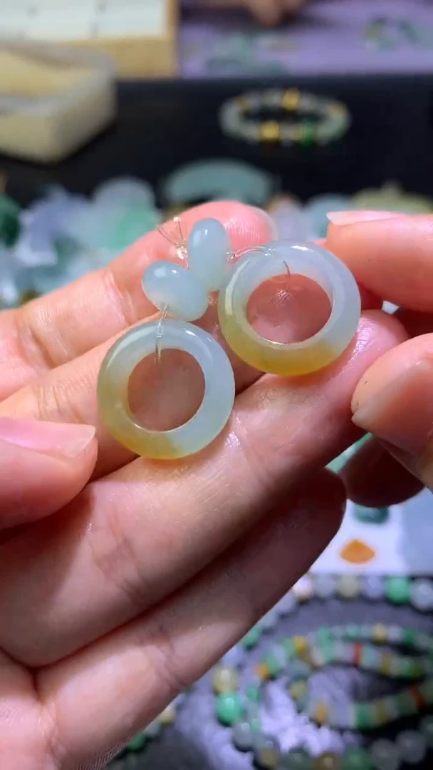 未镶嵌定制翡翠毛货