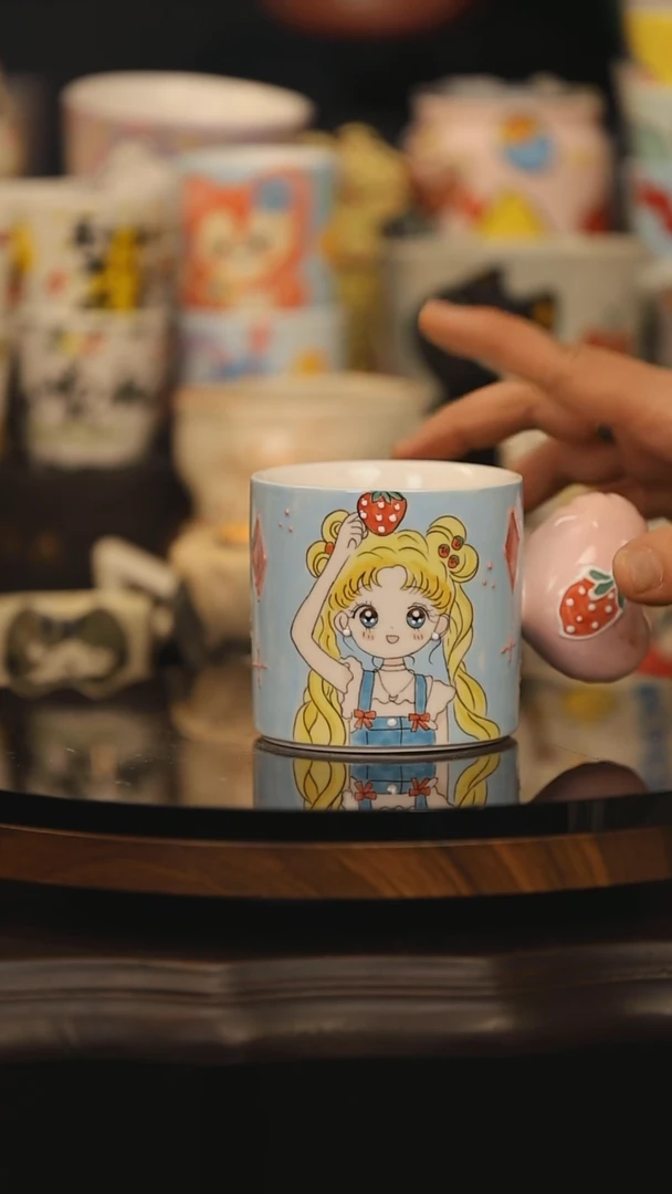 【闪购商品】摆件景德镇釉下彩绘设计师款式陶瓷
