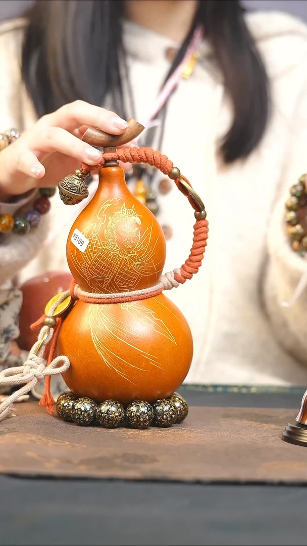 【闪购商品】XB189大漆酒葫芦不包手串及旋转底座