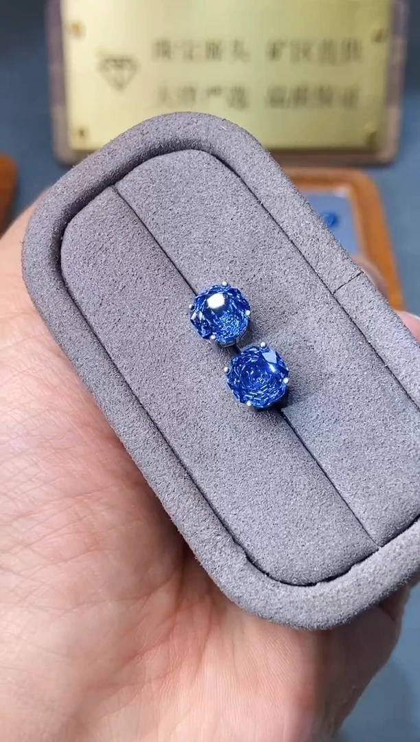 银S925镶嵌托帕石耳饰......