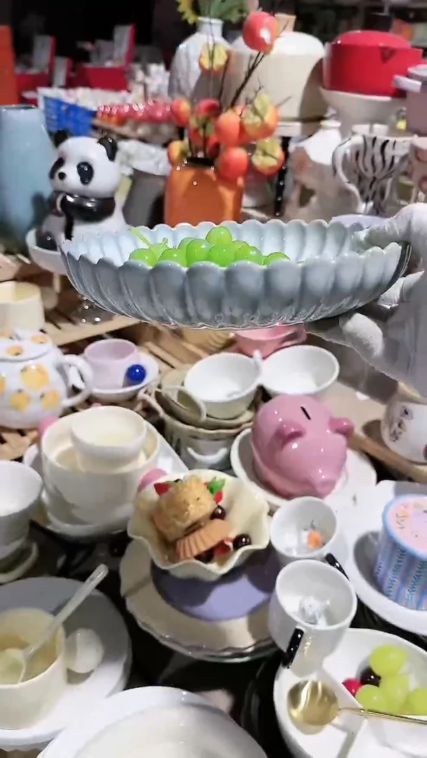 【闪购商品】瓷片天目菊9.5英寸深盘微瑕 凑满20元包邮