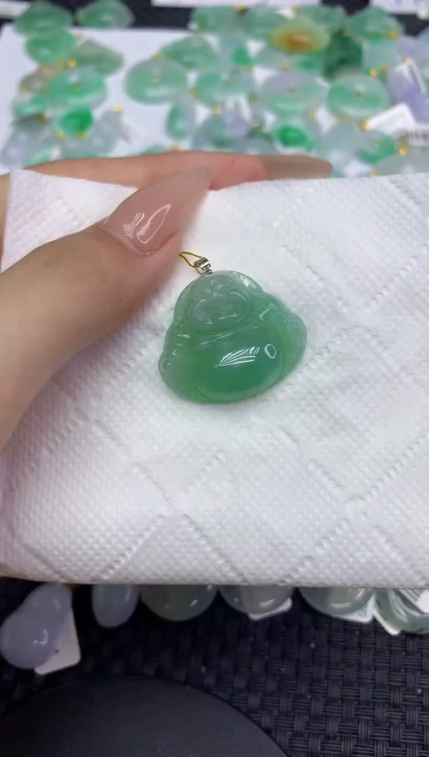 翡翠18K金镶嵌颈饰111111111