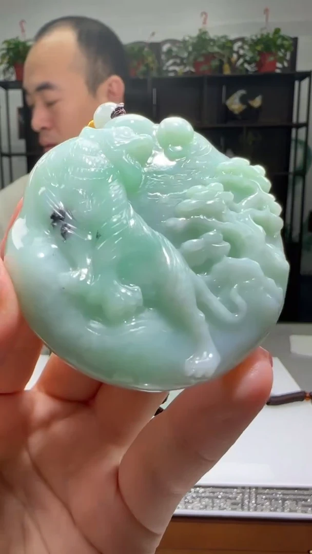 【闪购商品】翡翠颈饰未镶嵌天然翡翠A货吊坠