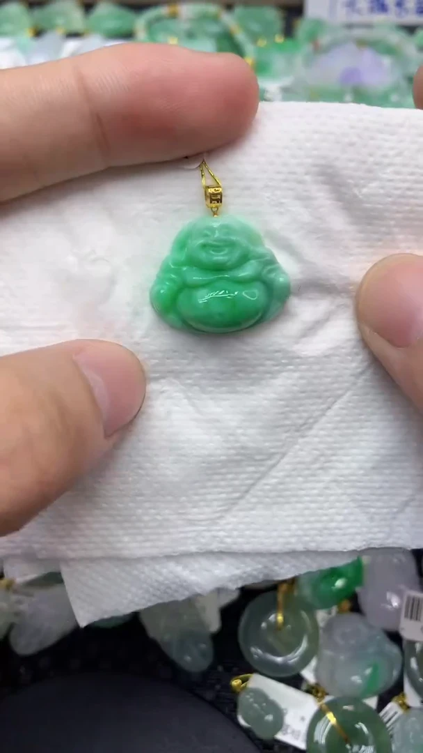 翡翠18K金镶嵌颈饰11111111