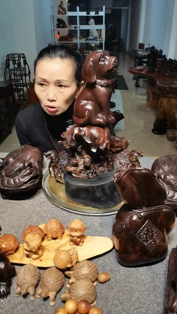 木用****2黑檀，旺财，摆件一个