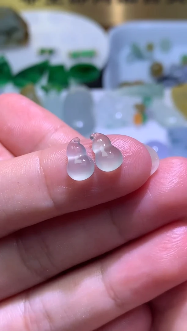 未镶嵌定制翡翠毛货