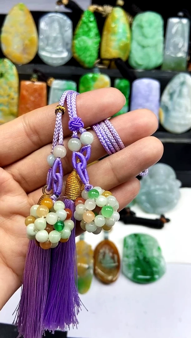 【闪购商品】翡翠颈饰未镶嵌翡翠A货
