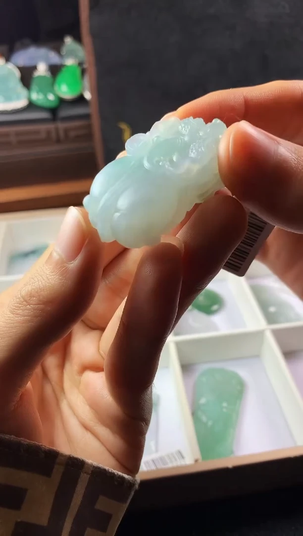 未镶嵌定制翡翠S毛货不退不换