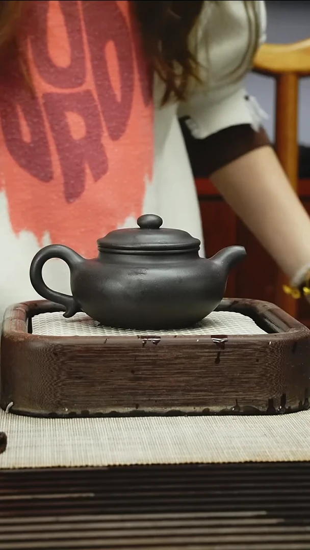 茶壶紫砂260CC