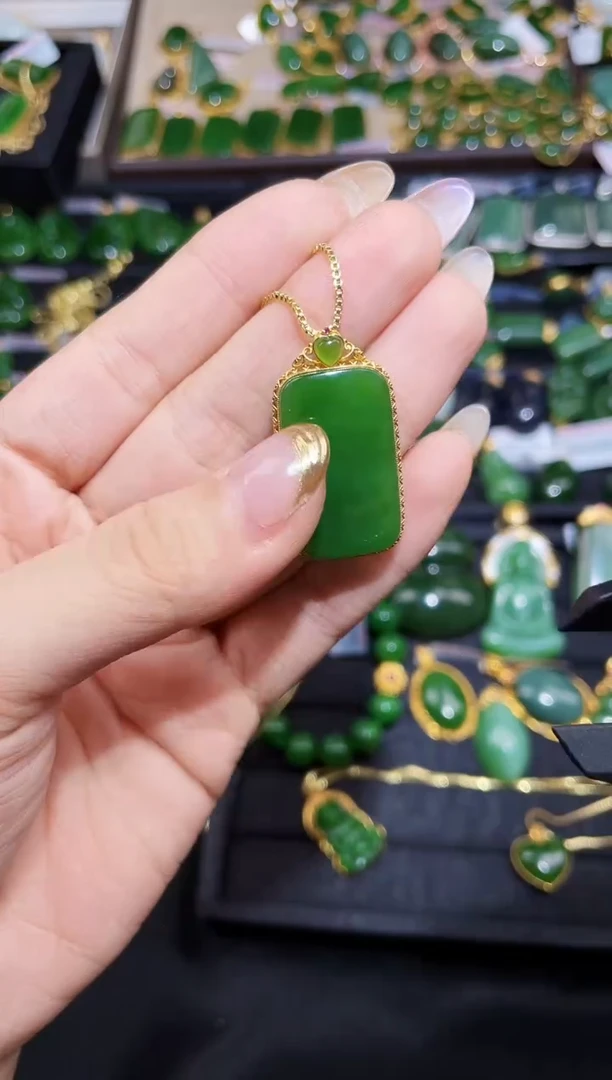 和田玉18K金镶嵌吊坠(赠链)多样性发一Z