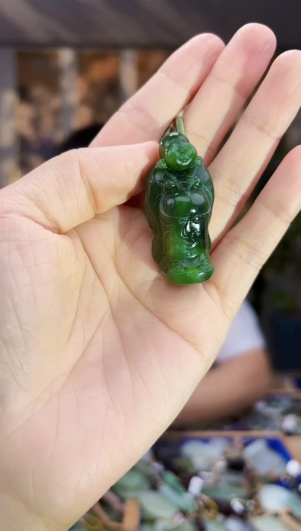 和田玉未镶嵌挂件拍一发一