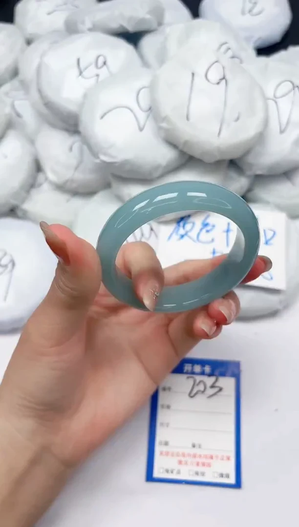 未镶嵌手镯石英质玉203/5354