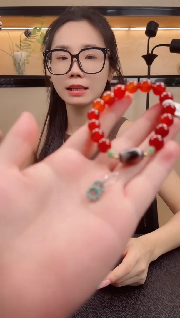 未镶嵌手链玛瑙/玉髓默认微瑕，介意勿拍！两件