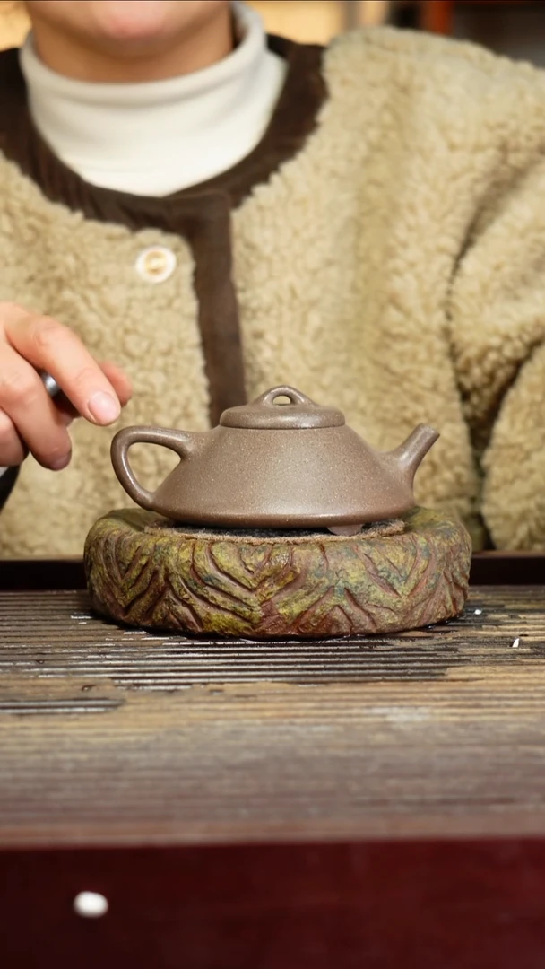 宜兴原矿紫砂壶茶壶宜兴原矿紫砂壶茶壶150C