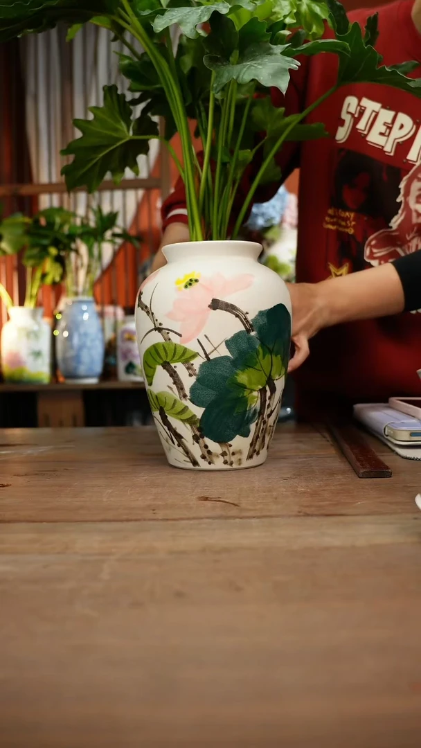 当代高温釉下彩手绘陶瓷餐具