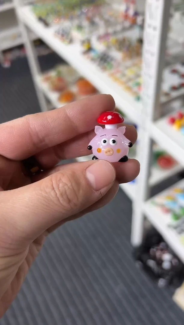 手工艺品琉璃蘑菇小猪