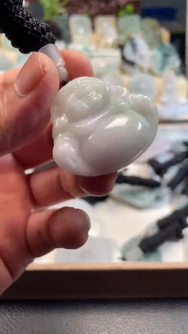 颈饰未镶嵌翡翠11/12/045