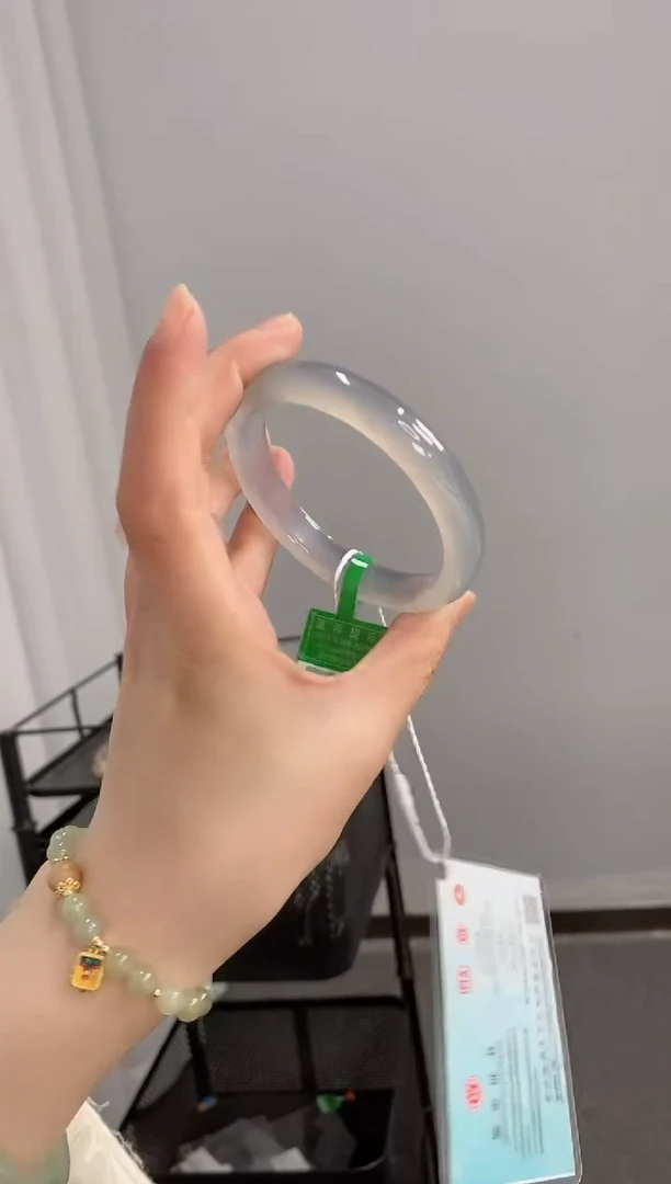 【闪购商品】玛瑙/玉髓手镯未镶嵌62圈