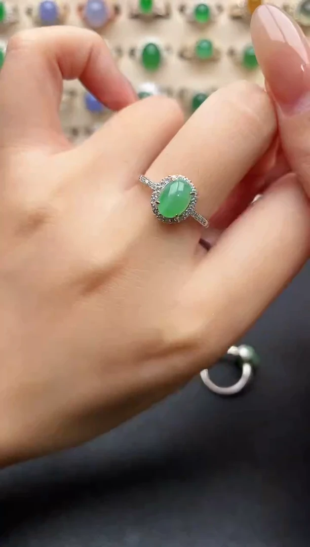 银S925镶嵌戒指翡翠一物一证一礼盒