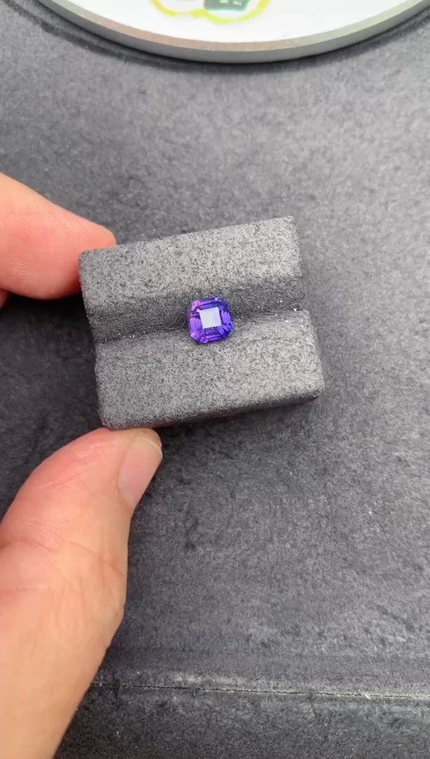 裸石彩色蓝宝石1.59ct 无烧紫蓝宝石BA