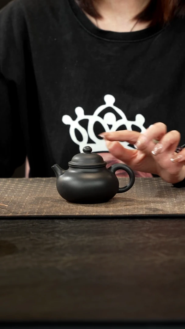 茶壶紫砂捂灰墨绿泥容天壶150cc