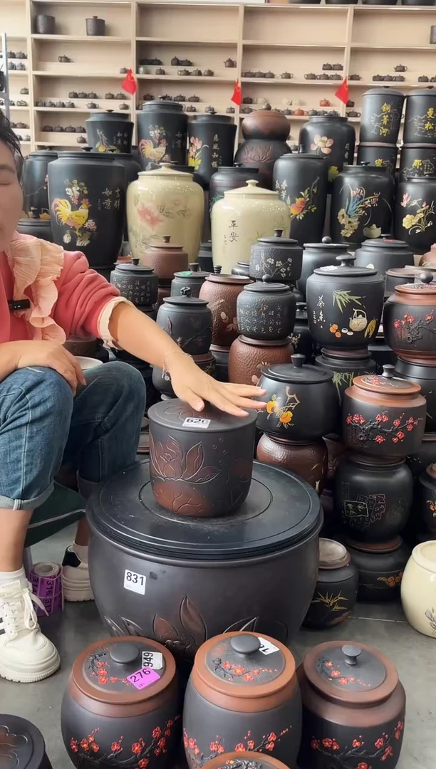 罐瑕疵茶叶罐   小五饼荷花   620