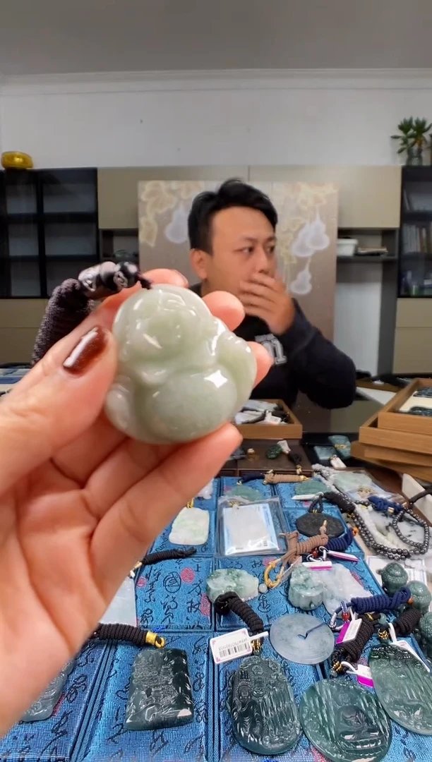 颈饰未镶嵌翡翠多样性发其一