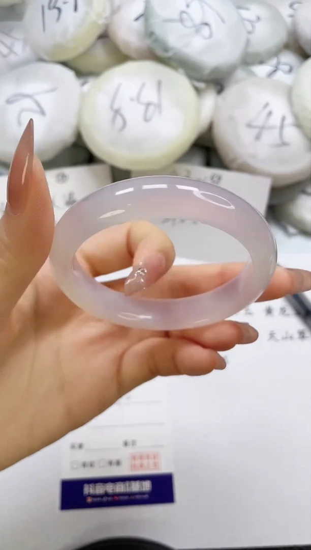 石英质玉手镯未镶嵌277-56