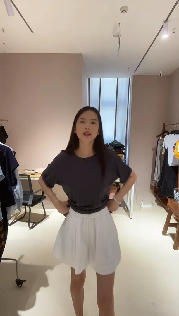 白色短裤M码190.。。。。