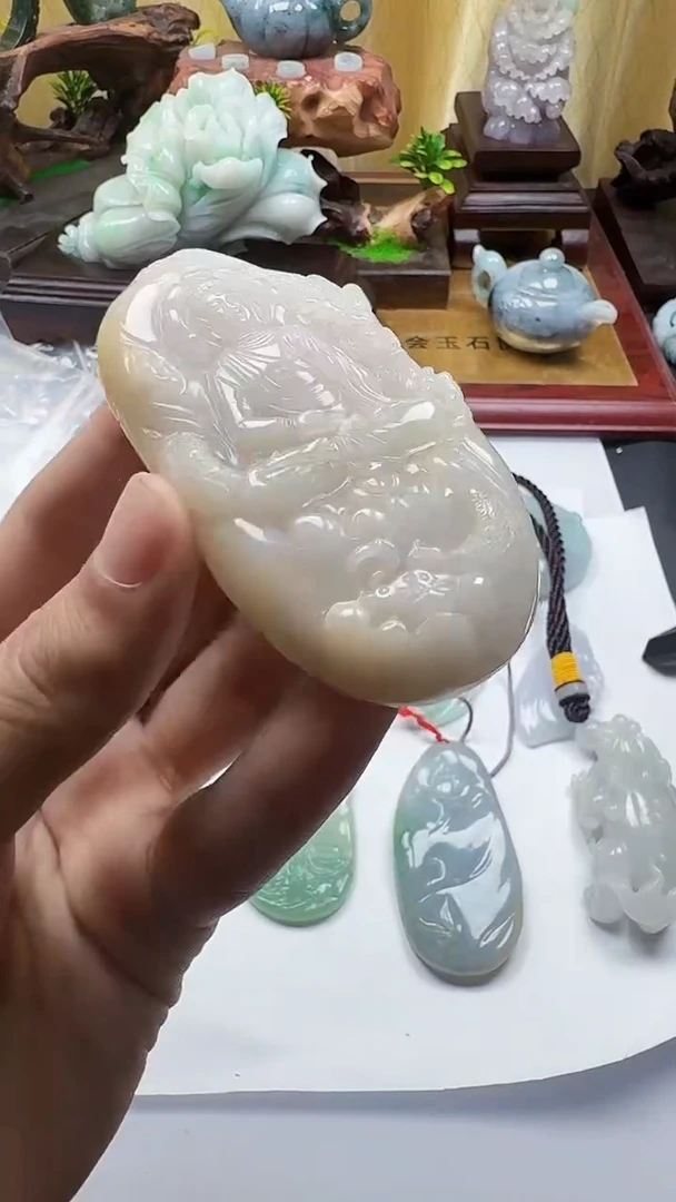 吊坠(不含链)未镶嵌翡翠1