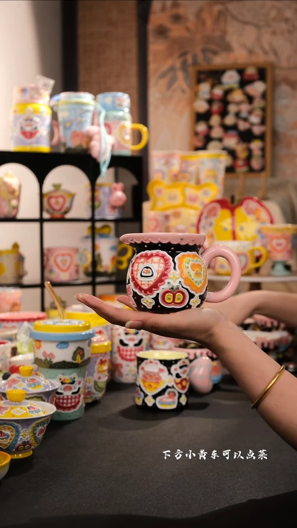 摆件景德镇手工手绘设计师款