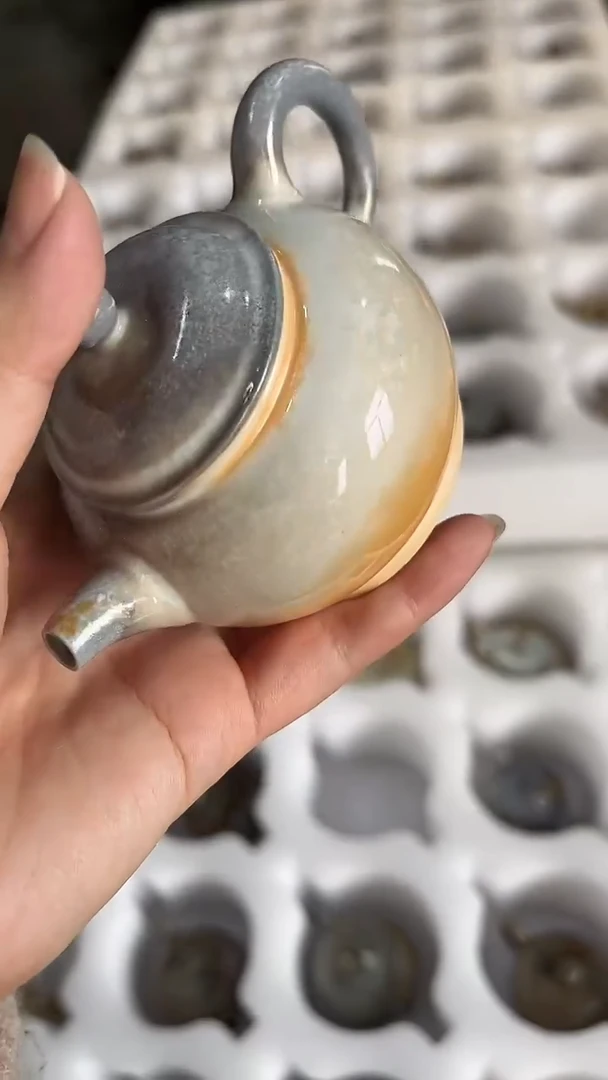 壶1号容量120-130ML高白泥