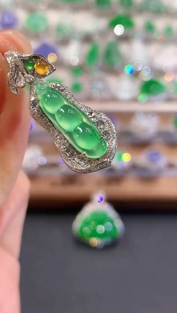 吊坠(不含链)18K金镶嵌翡翠a193