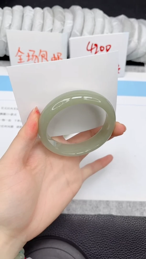 未镶嵌手镯石英质玉A93-56.2