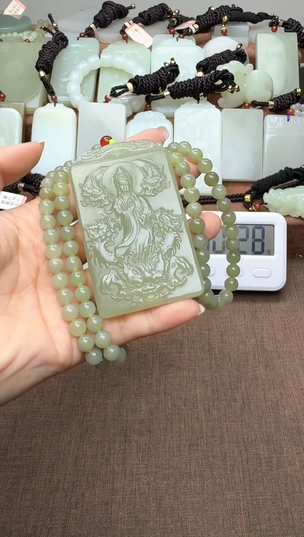 颈饰未镶嵌和田玉1