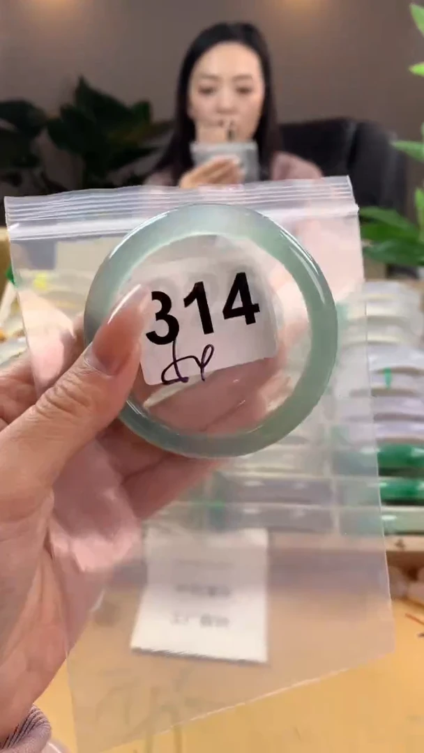 【闪购商品】玛瑙/玉髓手镯未镶嵌314暇