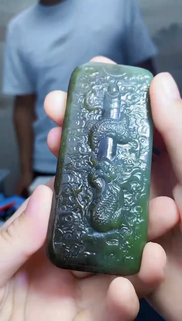 和田玉未镶嵌颈饰1