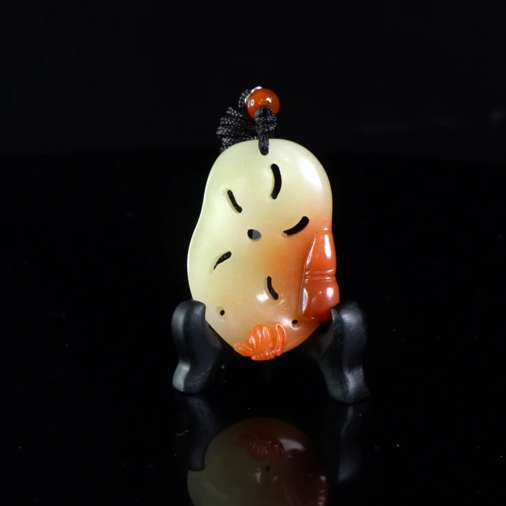 Lot.20.结晶芙蓉佳藕天成挂件12.8克4x2.8x0.7cm