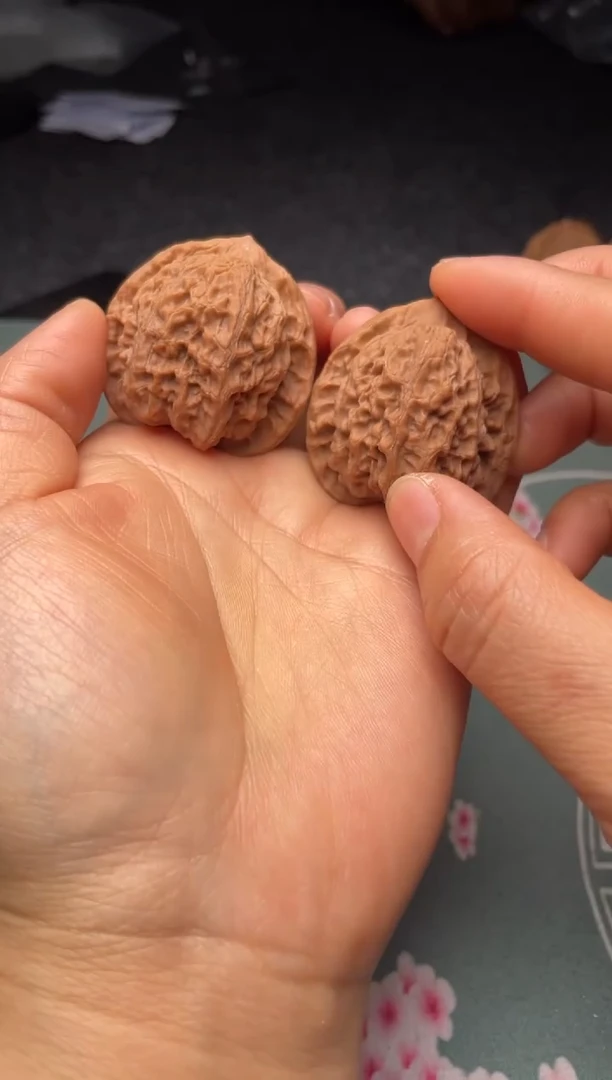 把件文玩核桃w319  观音肚 39尺