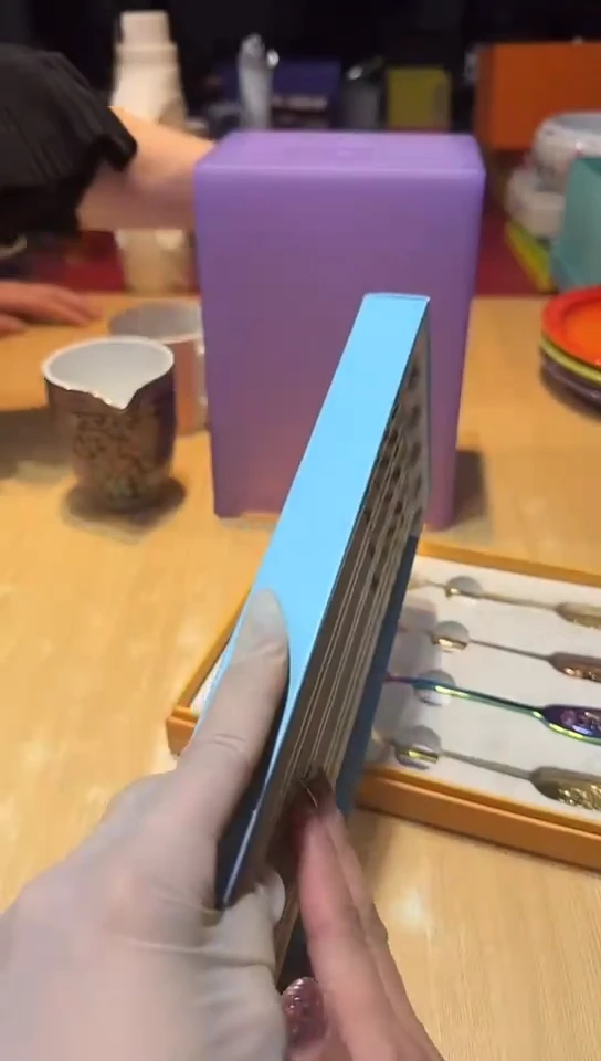 瓷片生活的本意是开心啊@@1