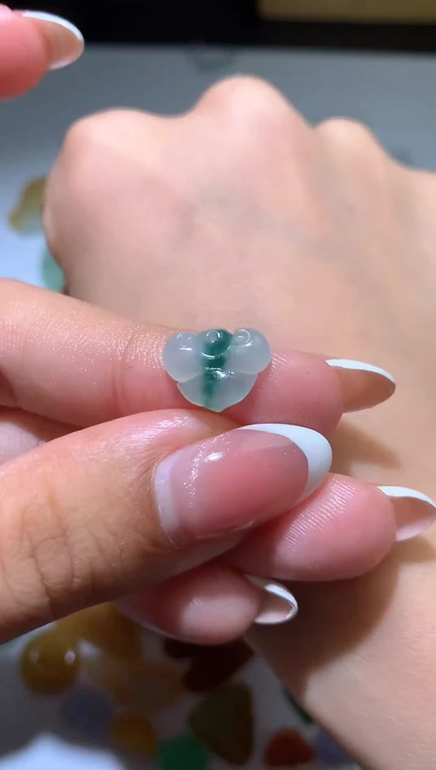 未镶嵌定制翡翠毛货