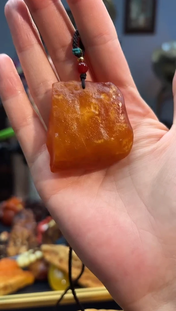 琥珀颈饰未镶嵌吊坠