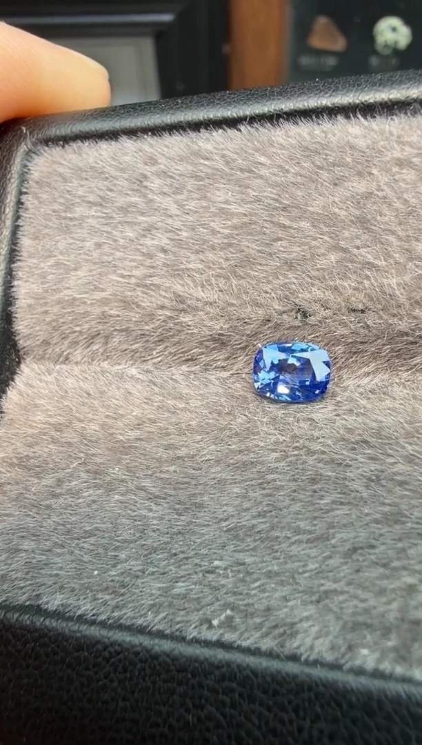 裸石蓝宝石矢车菊0.7ct-A372-1p