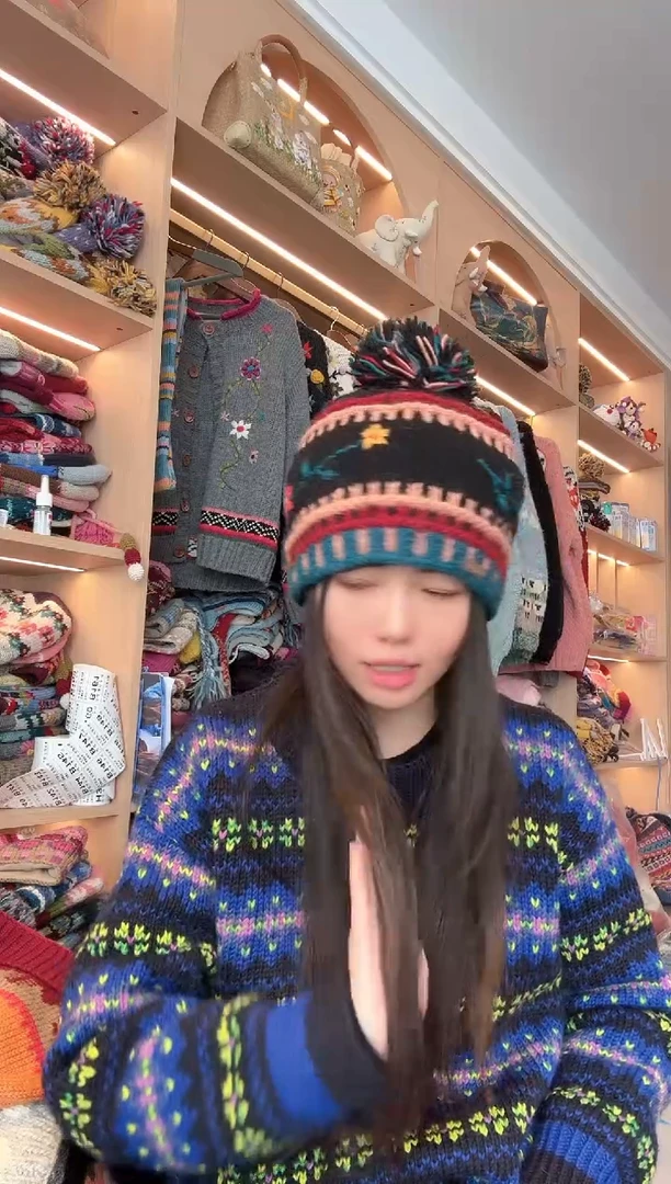 羊毛黑色星单球帽