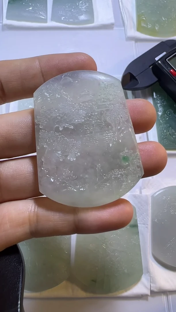 未镶嵌定制翡翠山水